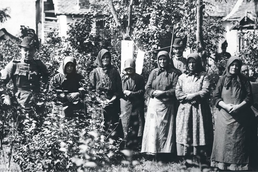 El pueblo donde cientos de hombres fueron asesinados... por sus esposas