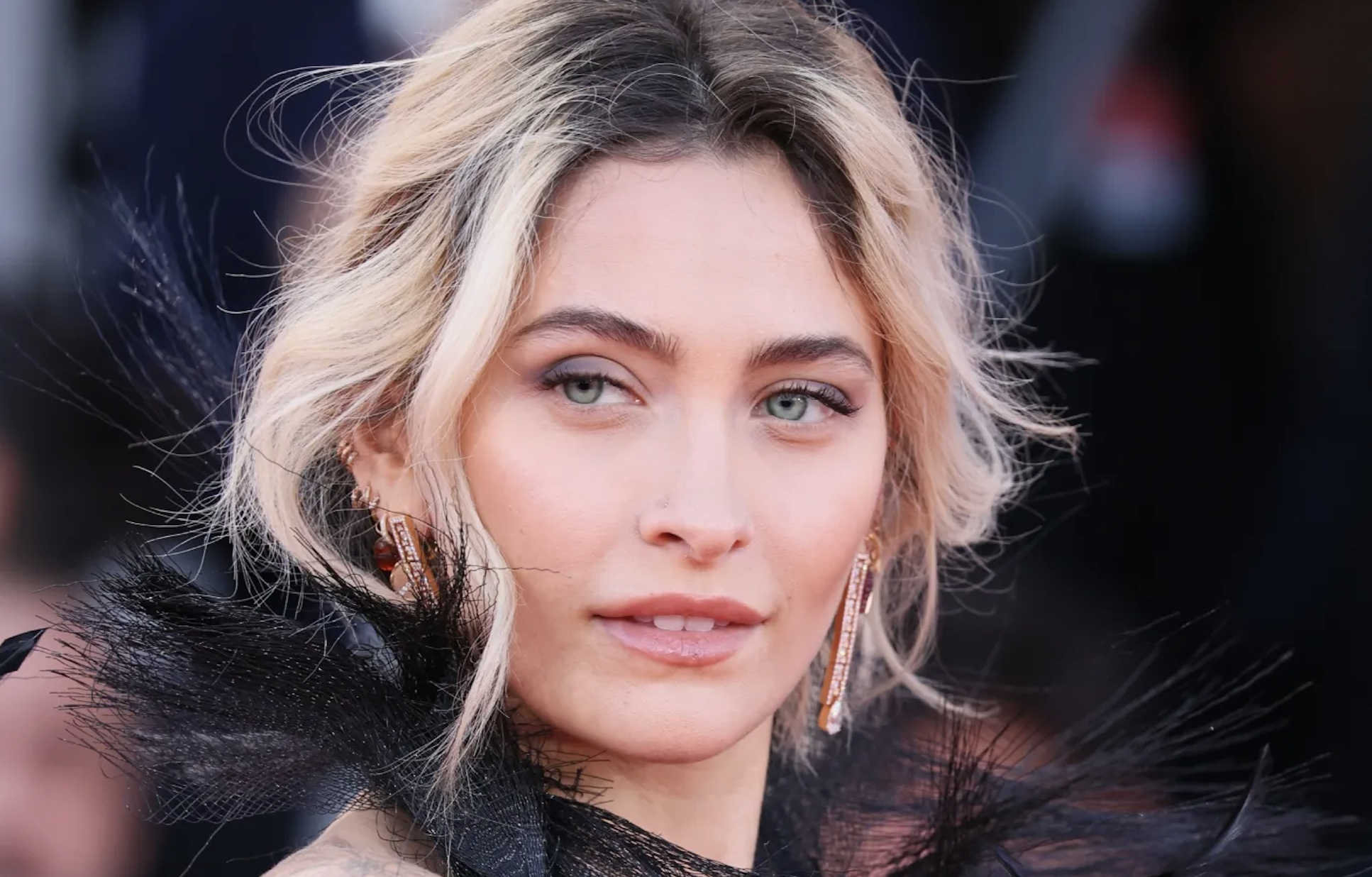 Los agujeros de Paris, la hija de Michael Jackson (en la nariz y en la vida)